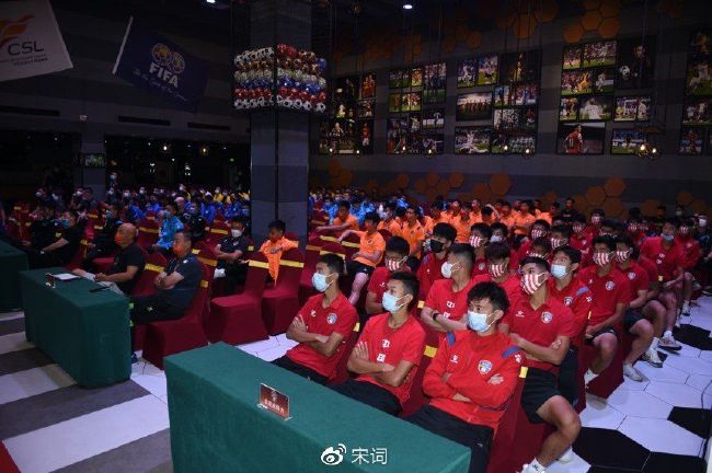 抓住我朋友的母亲和妻子